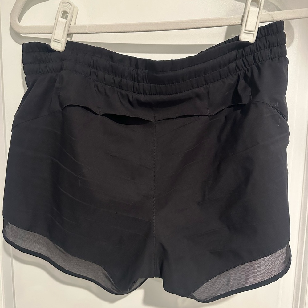 Athleta Womens Mesh Racer Run Black Shorts 4”